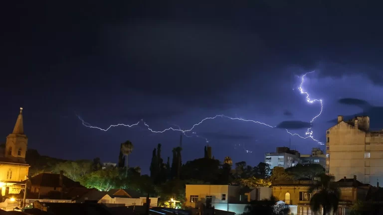 Previsão de grande mudança do tempo no meio da semana