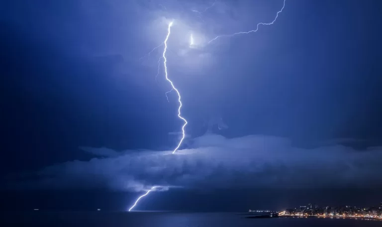 Chuva avança após vendavais e granizo em países vizinhos