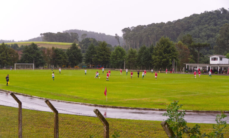 David Canabarro sediou partida do Gauchão Sub-17