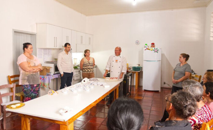 CRAS de Vanini realizou workshop com o Chef Sazón