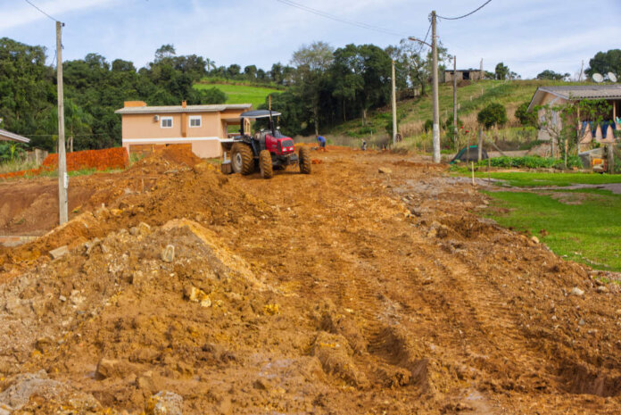 Iniciada a obra de pavimentação na rua Avelino Lusa, em Vanini