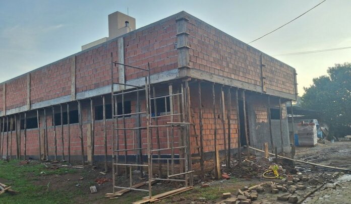 Prosseguem as obras de ampliação do Posto de Saúde em David Canabarro