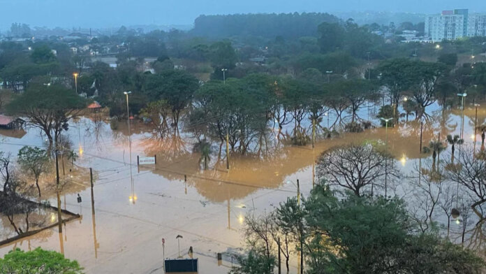 Chuva vai voltar a ganhar força em meio às novas enchentes