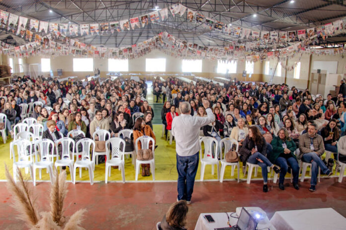 III Encontro Regional da Educação foi realizado durante a Festa na Colônia 2024