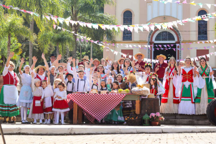 Festa na Colônia de Casca acontece nos dias 19 e 21 de julho, em Evangelista e na Comunidade Santo Antônio do 30