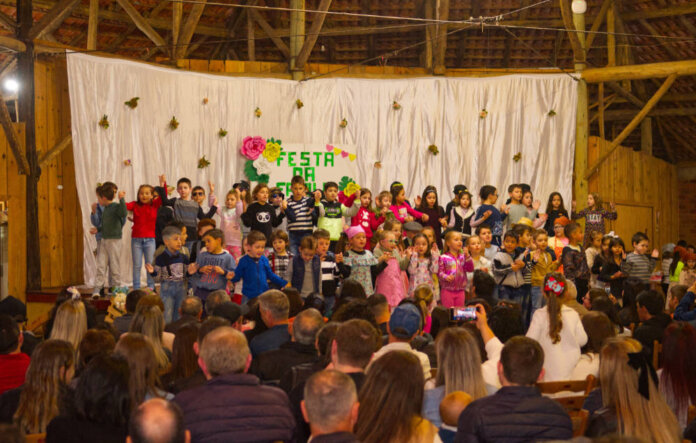 Evento promoveu a participação da família nas escolas municipais de Vanini