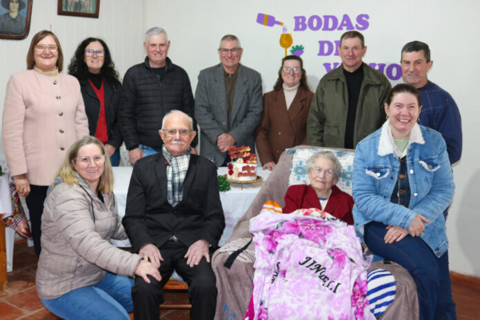 Casal vaninense celebrou 70 anos de casamento