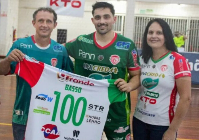 Basso completa 100 jogos com o Sercca