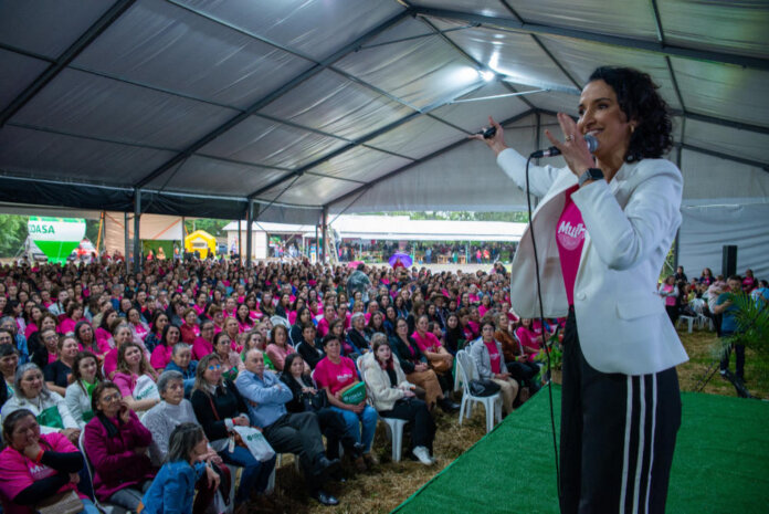 Emoção foi a marca do Encontro Mulher Coasa - Especial 30 anos