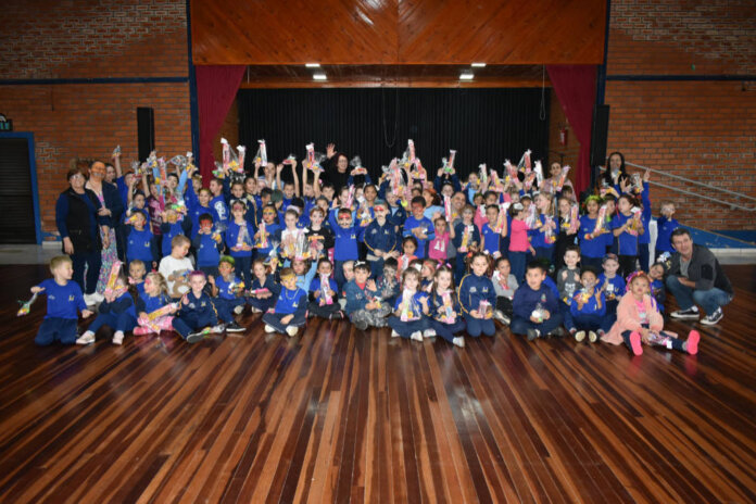 Dia das Crianças foi celebrado na Escola Municipal Prof. José Mattiello em Santo Antônio do Palma