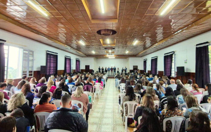 Casca sedia 1° Fórum Regional da Rede de Proteção da Criança e do Adolescente