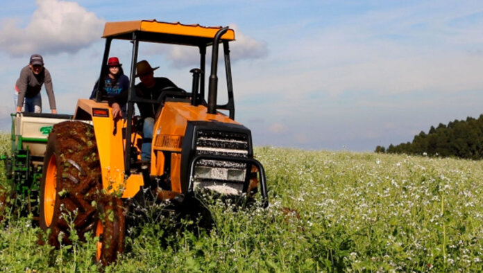 Produtores intensificam atividades de preparo para plantio de culturas de inverno