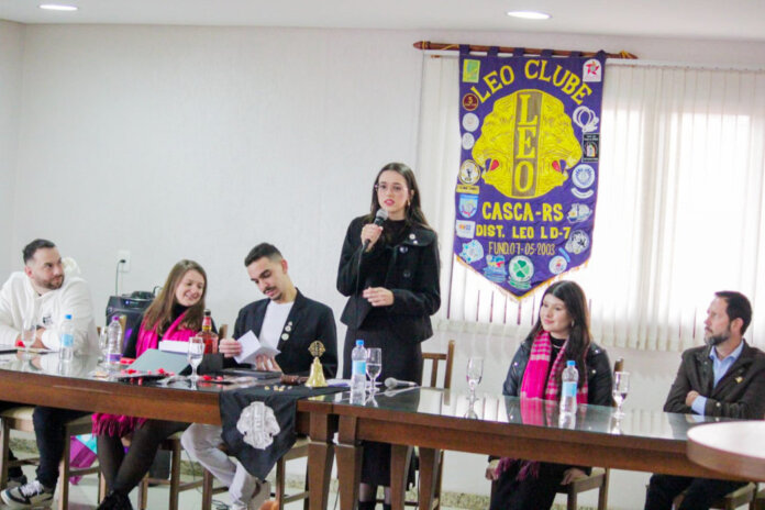 Nova diretoria do LEO Clube Casca tomou posse