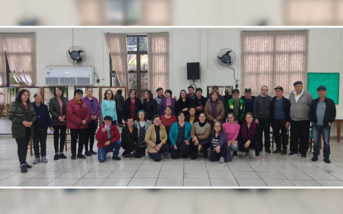 Promovida atividade em alusão ao Junho Violeta com grupo de idosos em Vanini