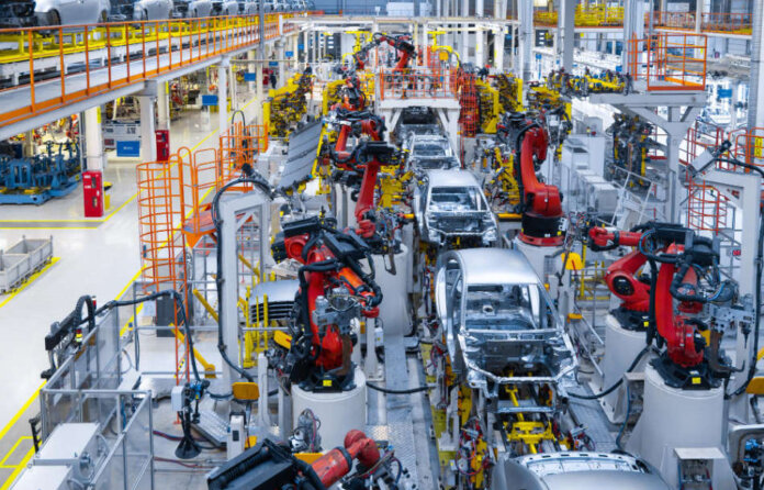 Indústria cai 0,5% em maio e recua pelo segundo mês seguido