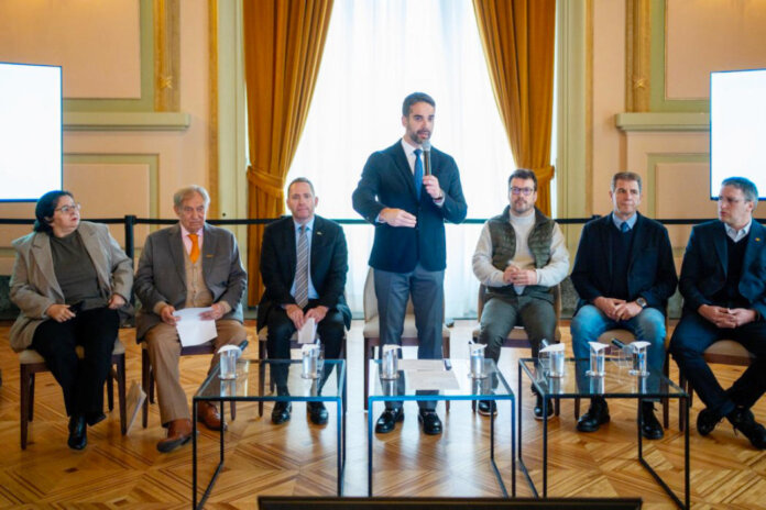 Governo e setor produtivo avaliam anúncio de tarifas dos EUA e alertam para impactos em empresas e empregos no Estado