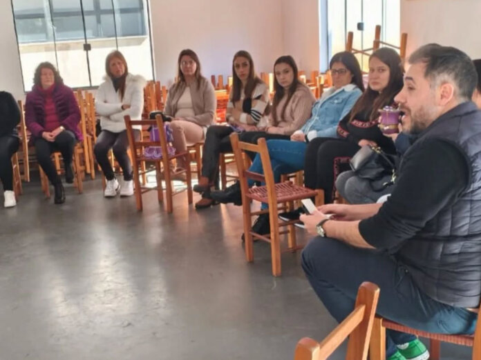 Professores e atendentes do PIM participam de formação em Muliterno