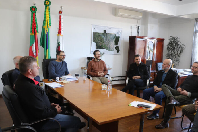Reunião discutiu novas possibilidades para o Ensino Superior em Casca