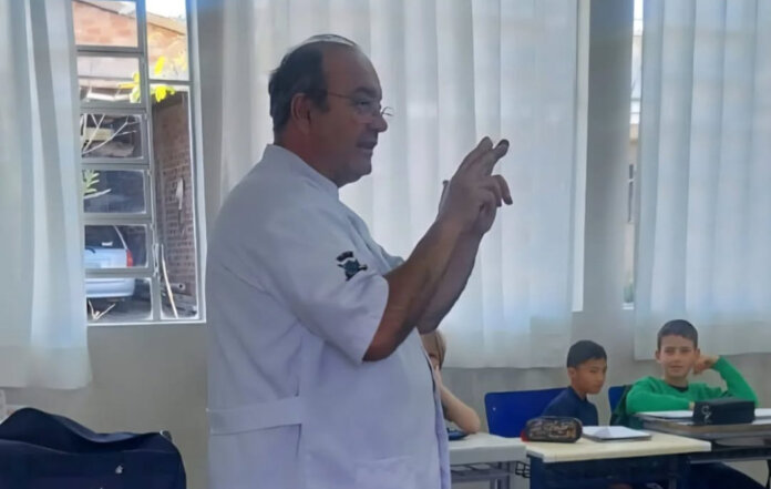 Ações de conscientização sobre saúde bucal são promovidas nas escolas de Muliterno