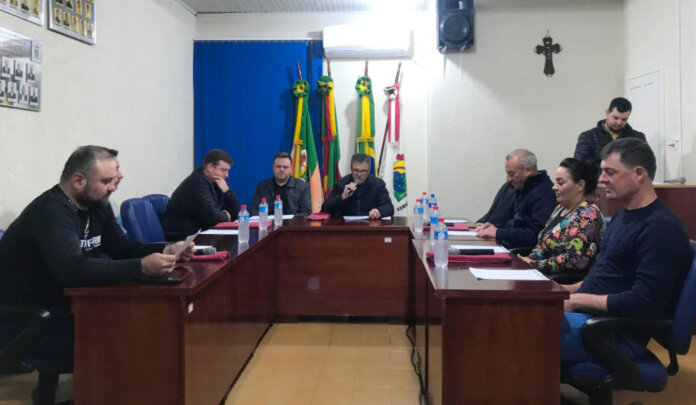 Resumo da Sessão Extraordinária nº 01/2025 da Câmara de Vereadores de Ciríaco