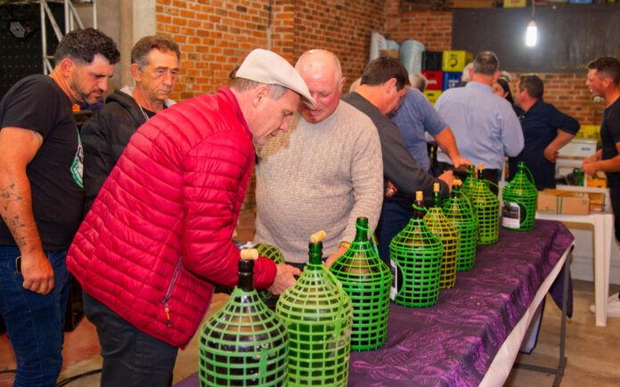 XVII Mostra Municipal de Vinhos Artesanais premiou produtores em Vanini