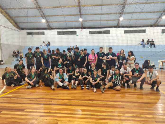 Torneio Municipal de Vôlei Misto de Vanini foi um sucesso