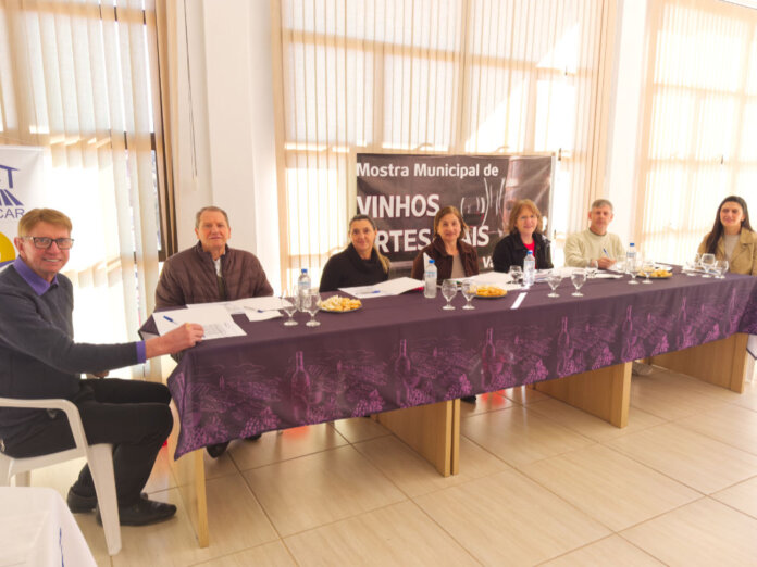 Realizada a avaliação dos vinhos da XVII Mostra Municipal em Vanini