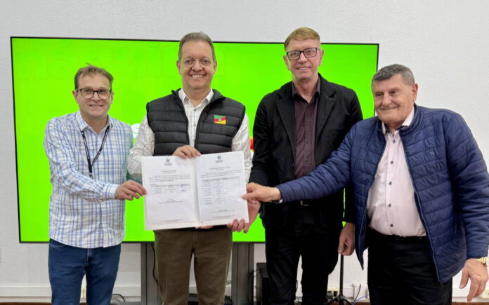 Assinado convênio para perfuração de poço artesiano em Vanini