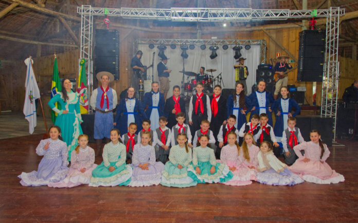 Semana Farroupilha de Vanini tem início com programação repleta de cultura e tradição