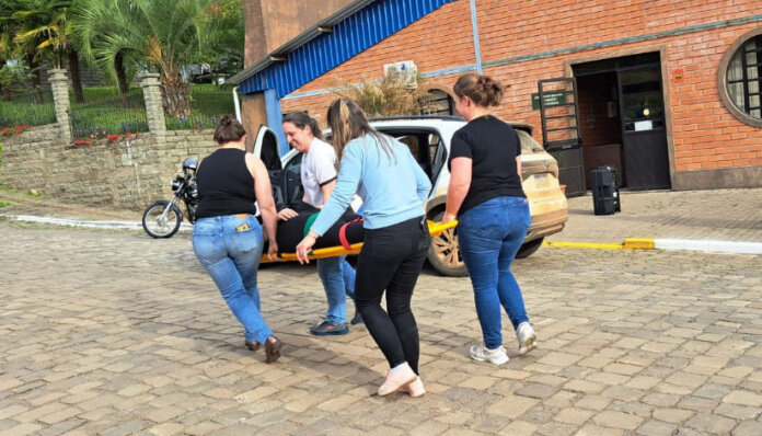 Santo Antônio do Palma promove treinamento de combate a incêndios e primeiros socorros