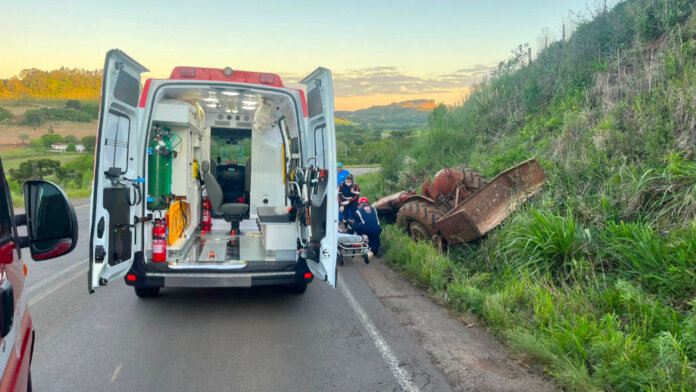 Acidente com trator foi registrado em Casca