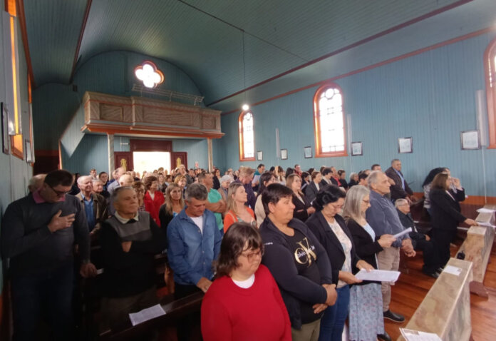 Comunidade de Santuário celebra 80 anos de sua capela e fundação