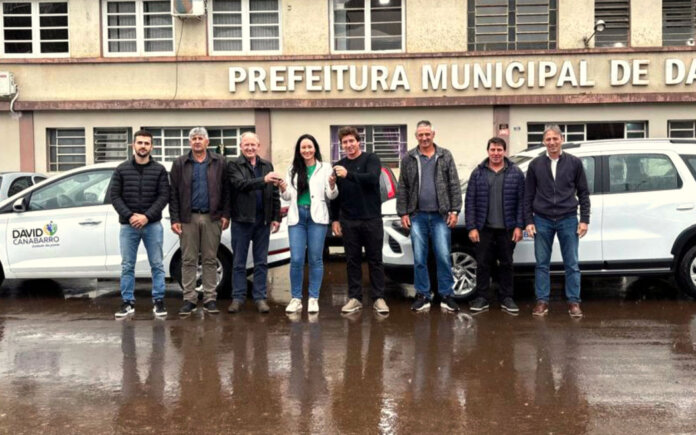 Adquiridos dois novos veículos para reforçar o transporte da saúde em David Canabarro