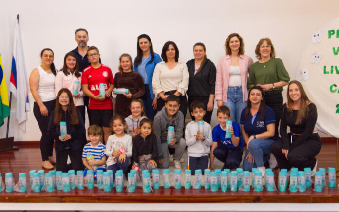 Alunos vaninenses foram premiados pelo Programa Livre de Cáries