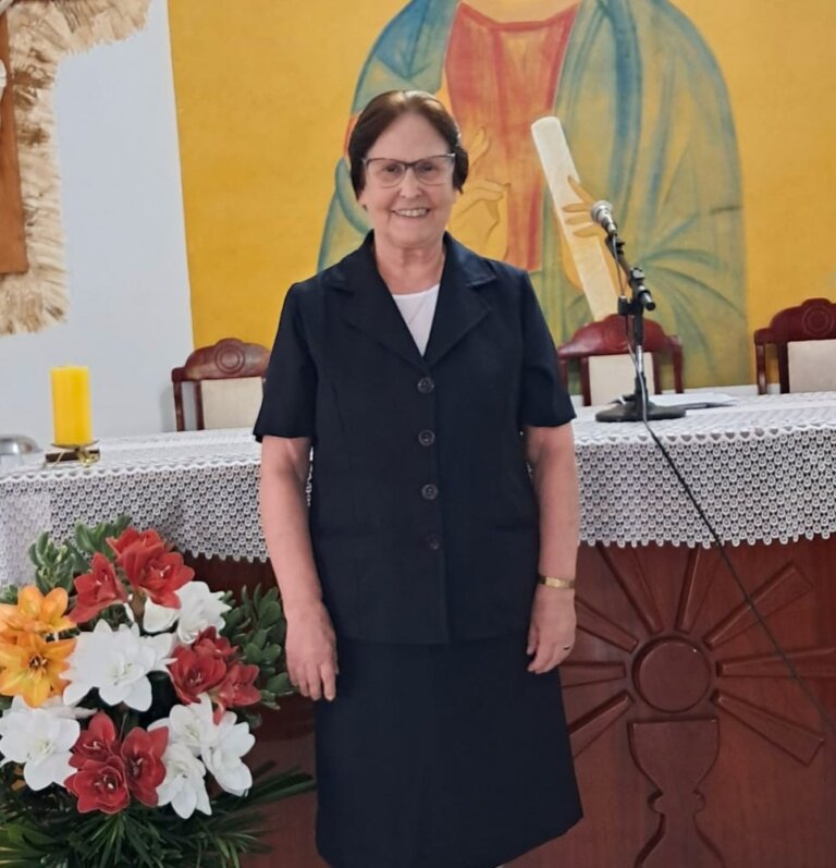 Vaninense Irmã Lourdes Oro celebra 50 anos de vida religiosa