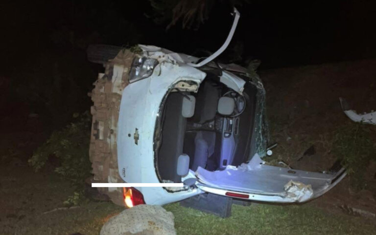 Capotamento deixa uma pessoa ferida na ERS-324, em Marau