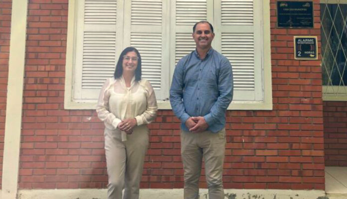 Prefeito Gilberto Szimainski foi eleito presidente da Ampla