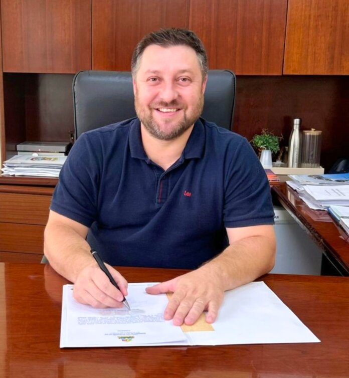 Vice-prefeito Samuel William Casteli assume interinamente o Executivo municipal