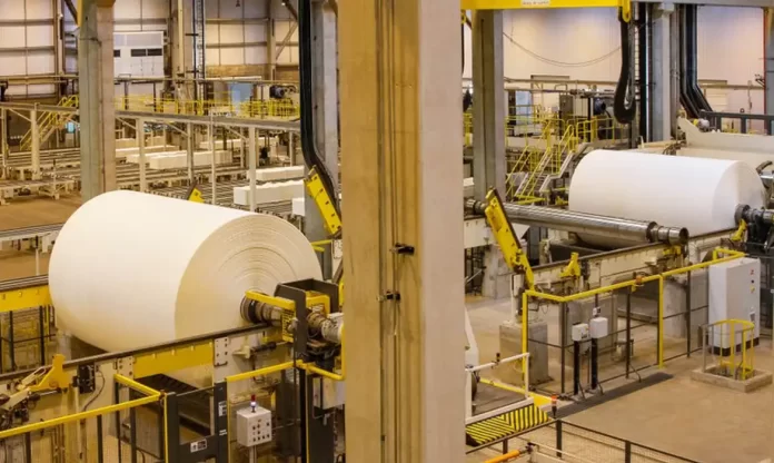 CNI aponta juros como responsáveis por desaceleração da indústria