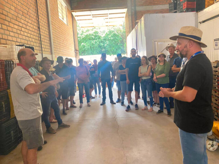 David Canabarro recebe produtores de Santo Antônio do Planalto para intercâmbio técnico