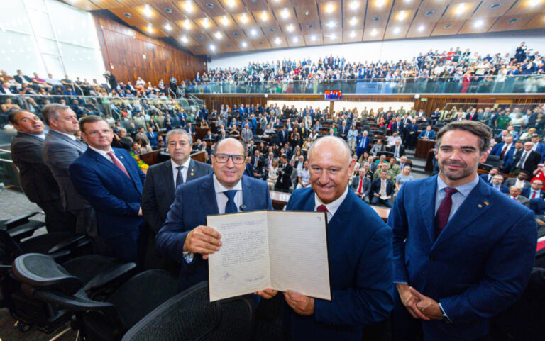 Deputado Sérgio Peres assume a presidência da Assembleia Legislativa do Rio Grande do Sul