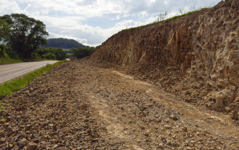 Segunda etapa da pista de caminhada “Caminhos da Fé” está em andamento, em São Domingos do Sul