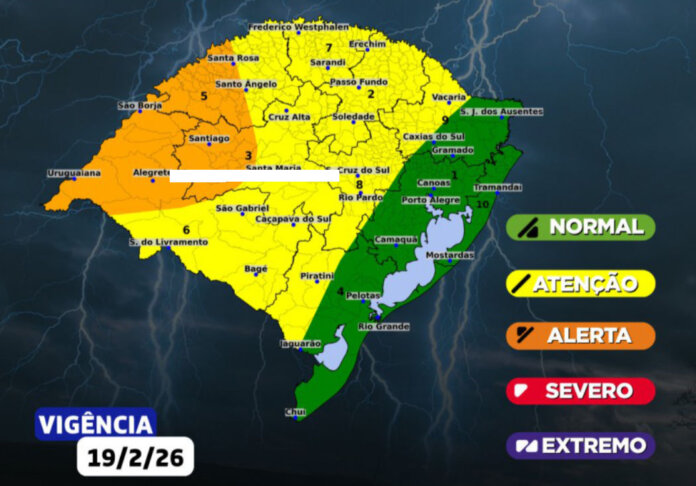 Tempestades com rajadas de vento intensas, granizo isolado e chuva forte atingem o Rio Grande do Sul nesta quinta-feira