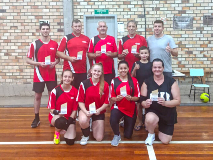 Time 1 é campeão do Torneio Municipal de Vôlei Misto de David Canabarro