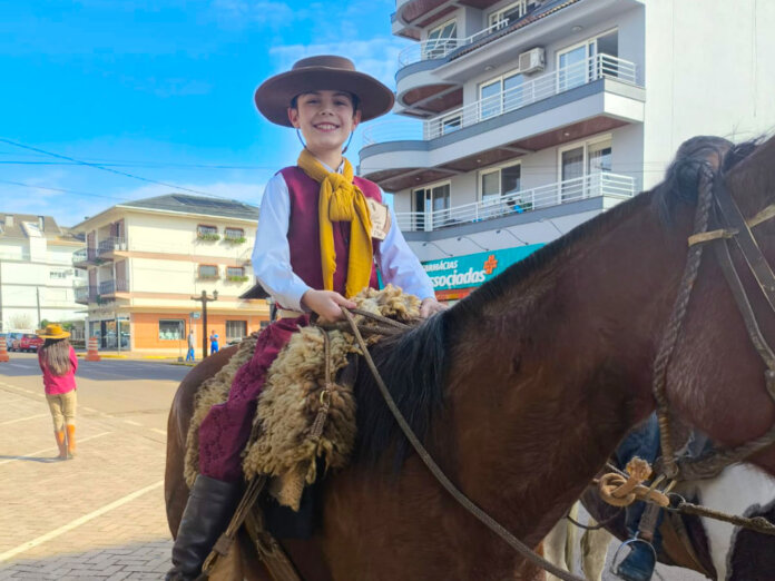 Município de Casca tem representante no Entrevero Cultural de Peões