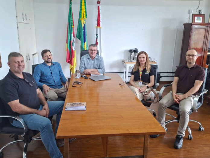 Inspetoria Veterinária de Casca debate avanços e parcerias com administração municipal