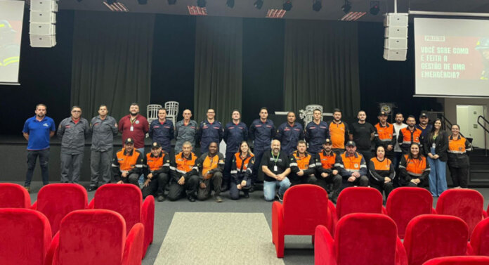 Integrantes do SCAB de Casca participam de encontro sobre gestão de emergências na UNIDEAU