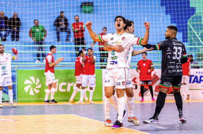 Sercca vence Tapejara fora de casa e sobe na tabela da Taça Farroupilha