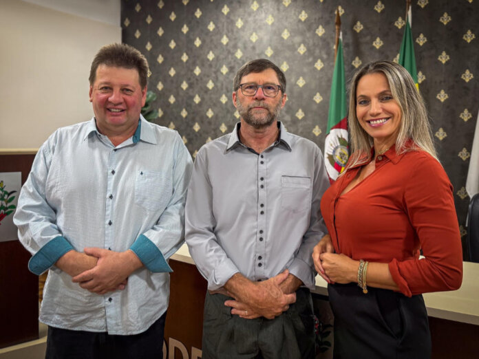 Definida a Comissão de Constituição do Legislativo de Casca