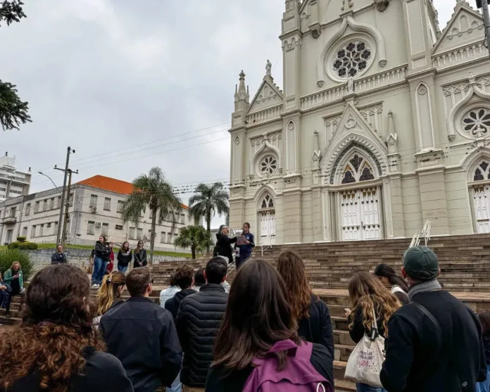Viva Emau promove edição especial do Relendo em Casca